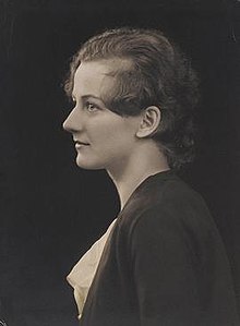 Beatrice Warde